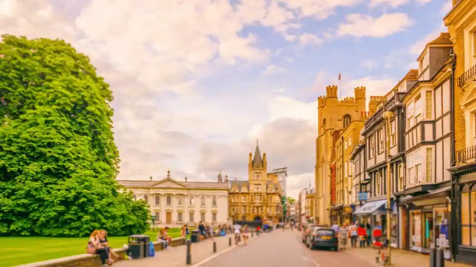 UK Investment Immigration Program hero image in London