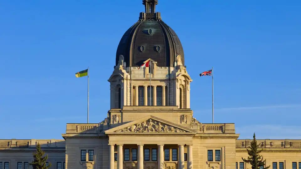 Canada skilled immigration pathways for professionals via Express Entry, PNP, AIPP and CEC